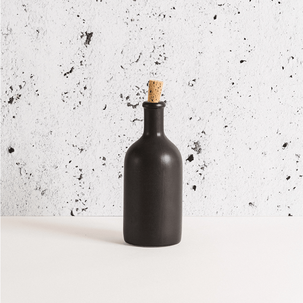 Stoneware Olive Oil Bottle, Jazz 21 oz Matte Black - Sage InteriorsGharyanstoneware